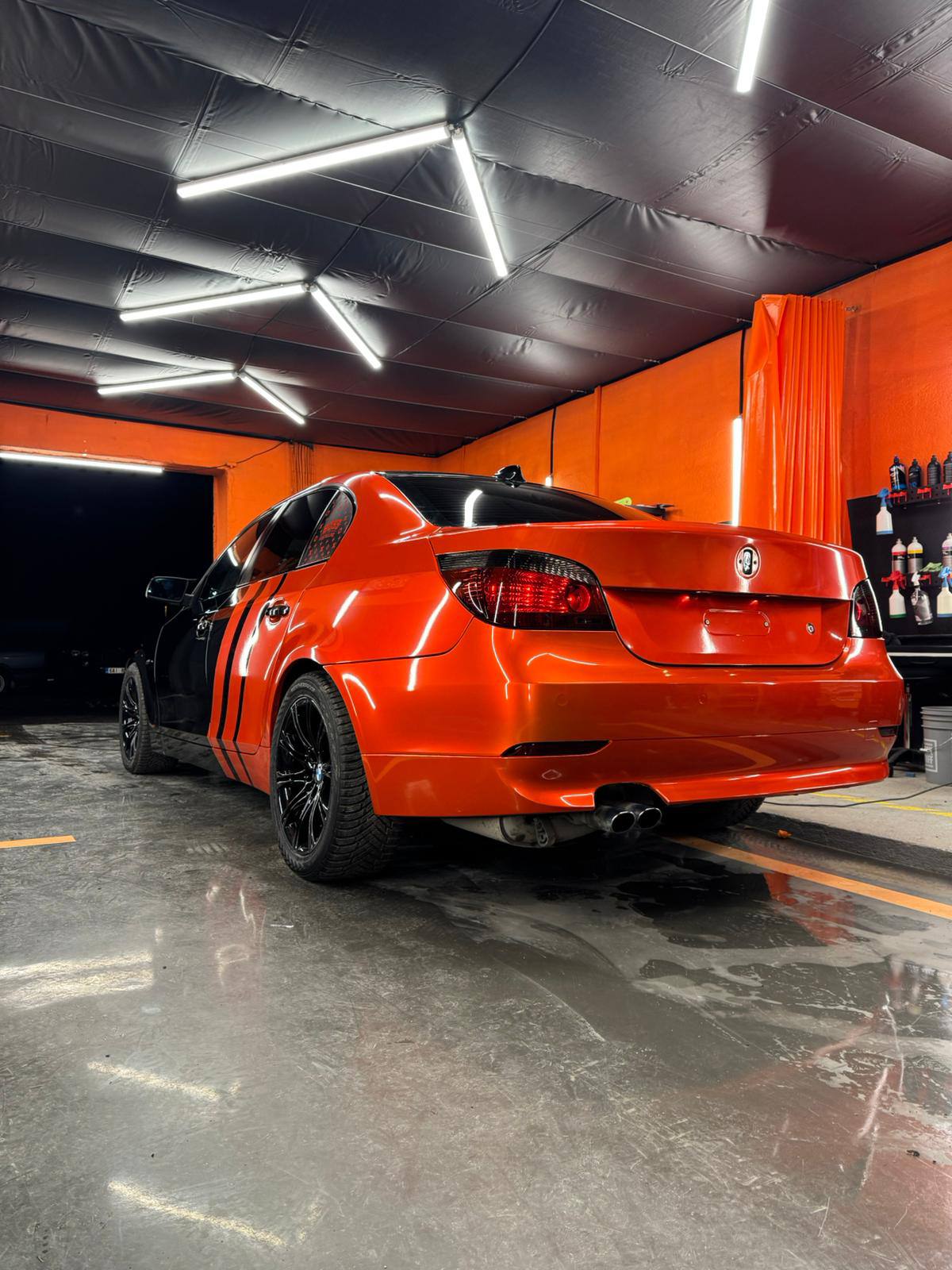 Ukázky polepů, ochranných fólií a antichromu na autech. 2